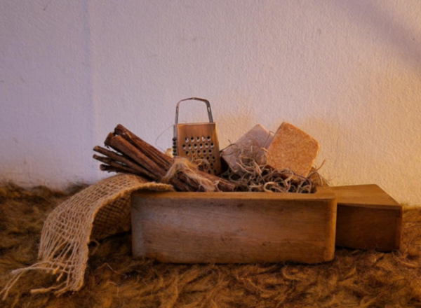 Klein Houten Bakje met Handvat – Perfect voor Amberblokjes en Decoratie - Afbeelding 2